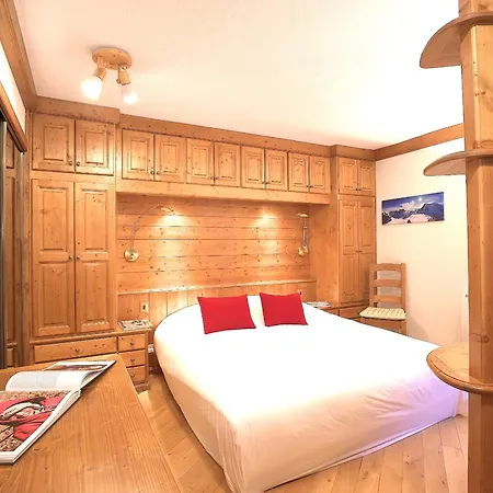 Spacieux 3 Chambres, Skis Aux Pieds Avec Parking Et Wifi - Fr-1-575-24 Апартаменты *