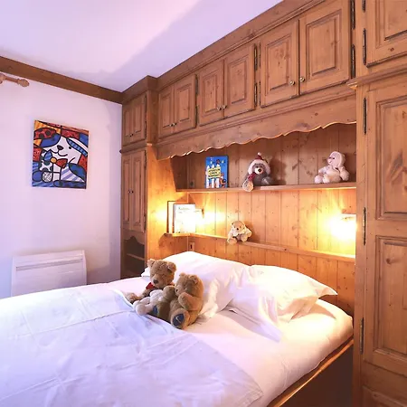 Spacieux 3 Chambres, Skis Aux Pieds Avec Parking Et Wifi - Fr-1-575-24 Courchevel