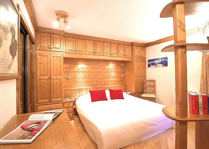 Spacieux 3 Chambres, Skis Aux Pieds Avec Parking Et Wifi - Fr-1-575-24 Appartement *