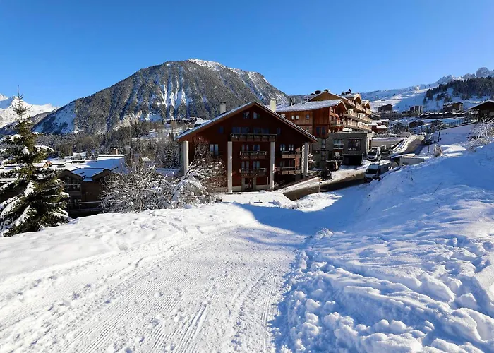 Spacieux 3 Chambres, Skis Aux Pieds Avec Parking Et Wifi - Fr-1-575-24